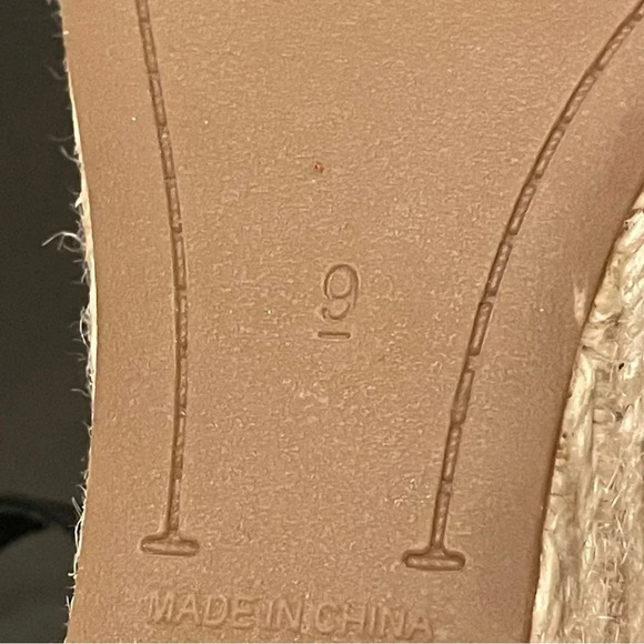 OLD NAVY Knotted Canvas Espadrille Wedge Sandals in Black Jack - Picture 11 of 11